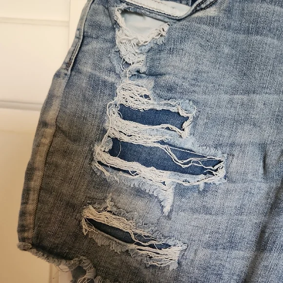 Distressed Ripped Blue Denim Women's Judy Blue Comfy Stretchy Shorts Size 2XL - Picture 6 of 7